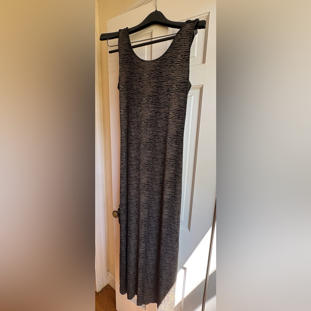 Connected Apparel Gray Black Sleeveless Sheath Dress